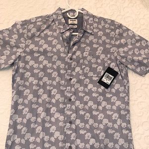 New Mens Hurley gray and white small classic fit.